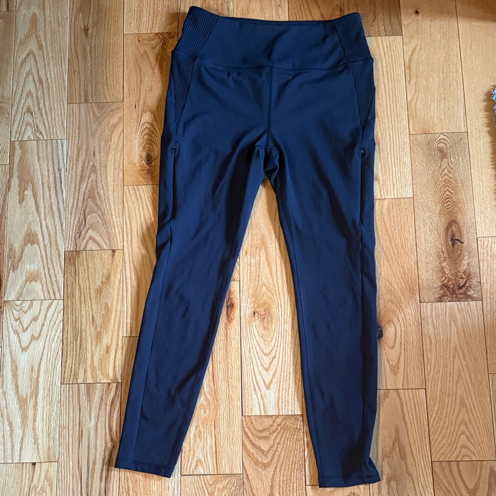 Avalanche Black Women’s Leggings